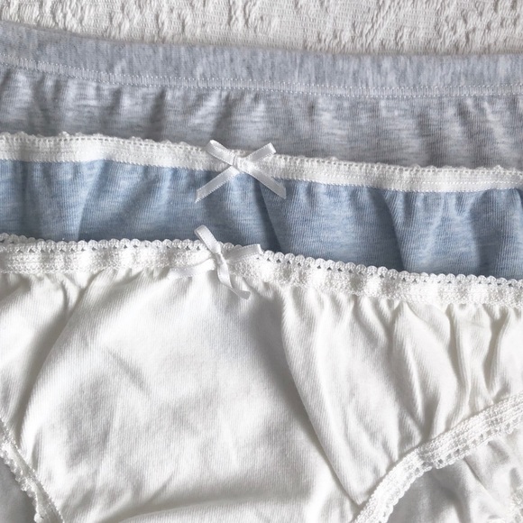 Brandy Melville Underwear Bundle - Picture 1 of 4